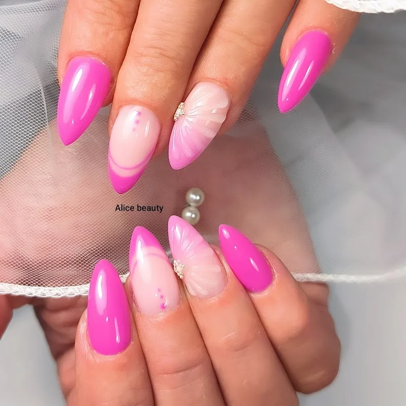 Alice.Beauty - Onglerie Orléans - Photo de couverture - OneBooking