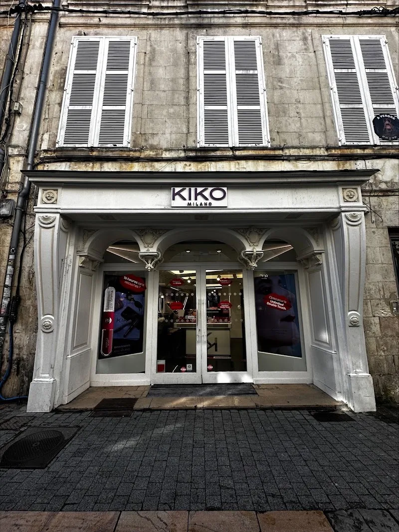 Kiko Milano - Maquillage La Rochelle - Photo de couverture - OneBooking
