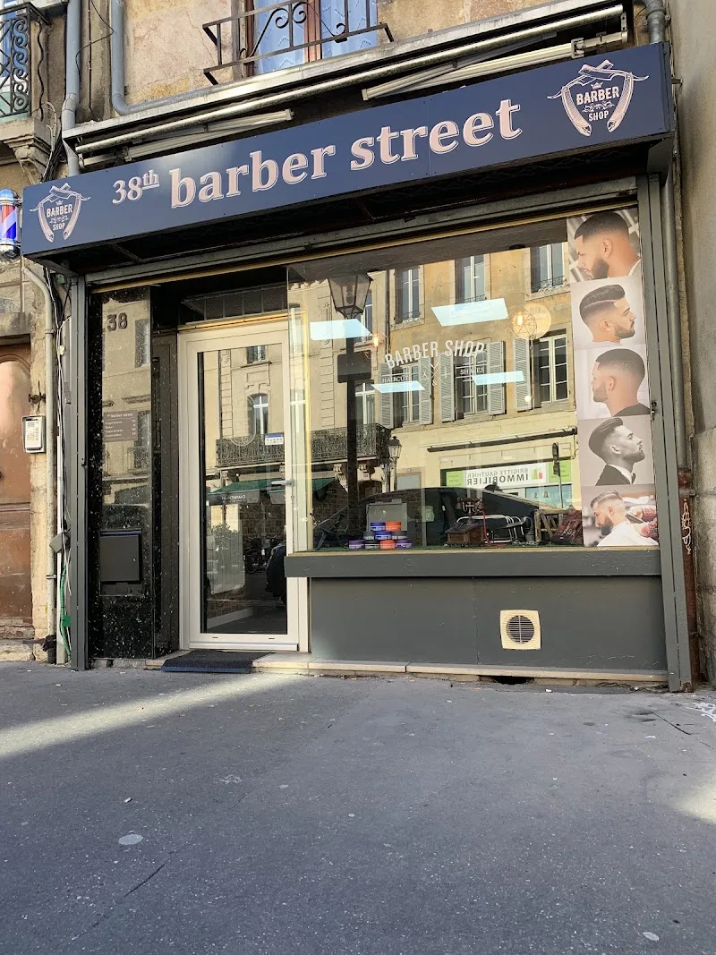 38 th BARBER STREET - Barbier Dijon - Photo de couverture - OneBooking