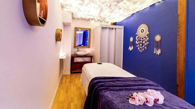 L'Effet Plume - Massage Lourdes - Photo de couverture - OneBooking