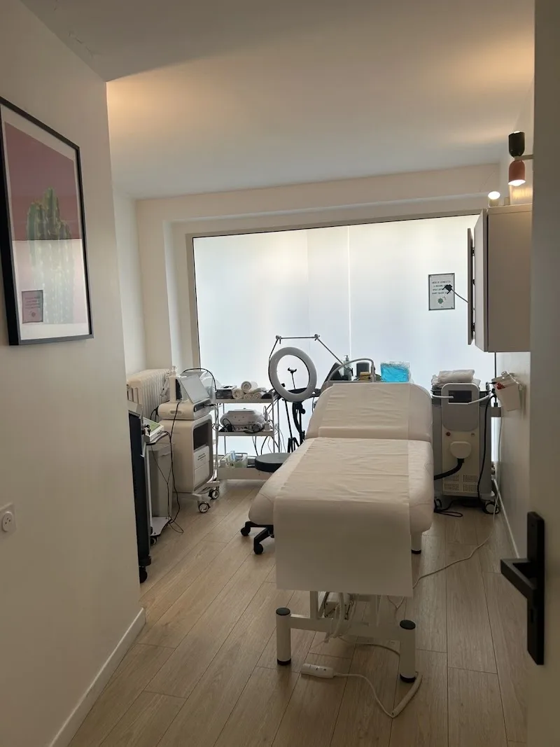 May Institut - Épilation Nantes - Photo de couverture - OneBooking