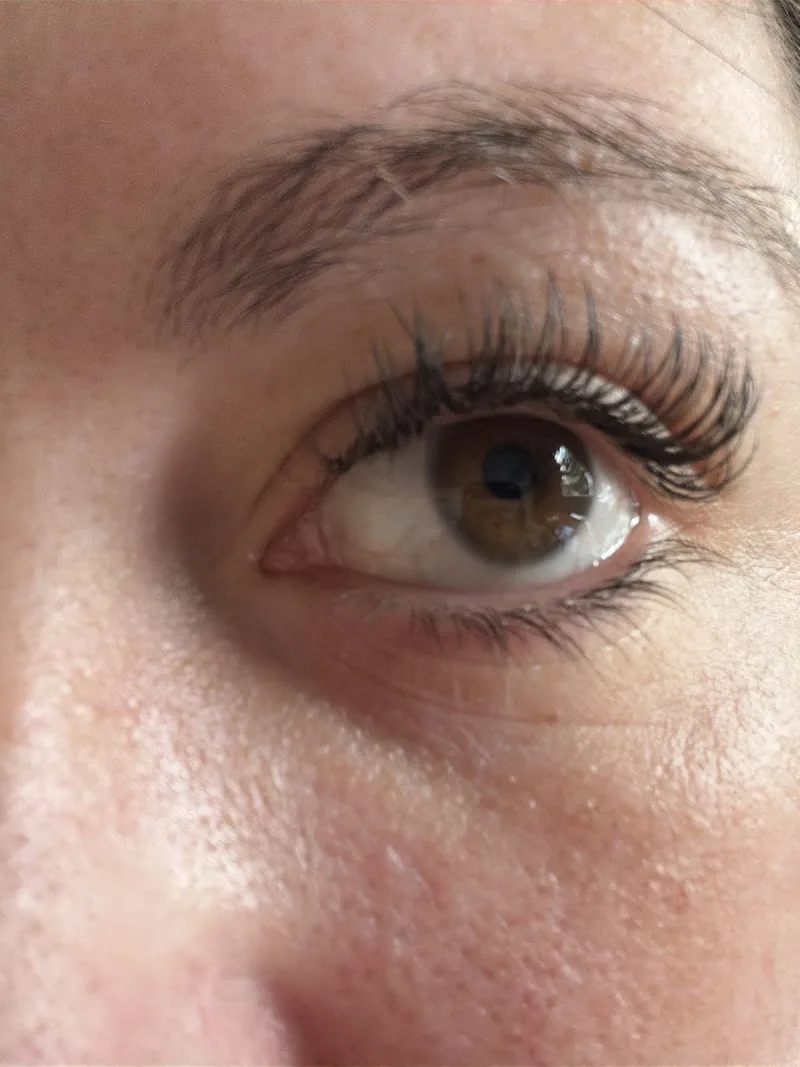 Alice Beauty Lashes - Sourcils & cils Rennes - Photo de couverture - OneBooking