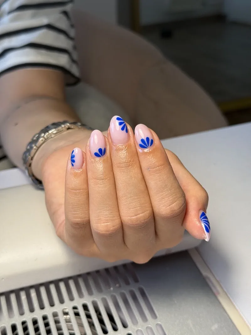 Leya Nails