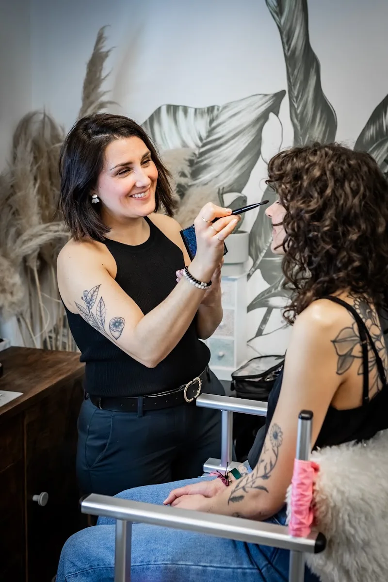 Marie K - Atelier beauté privé - Maquillage Strasbourg - Photo de couverture - OneBooking