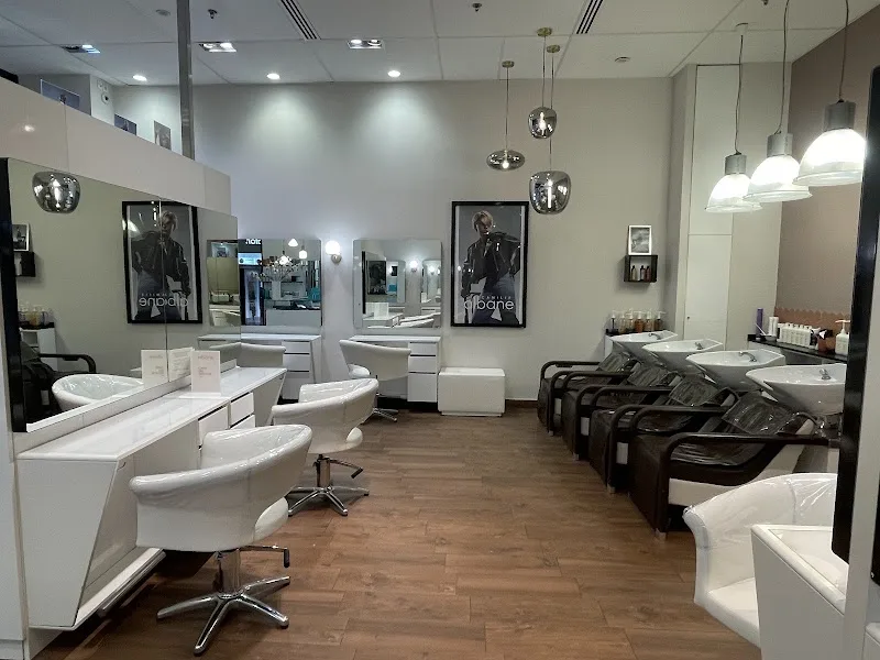 Camille Albane - Coiffeur Clermont Ferrand Carré