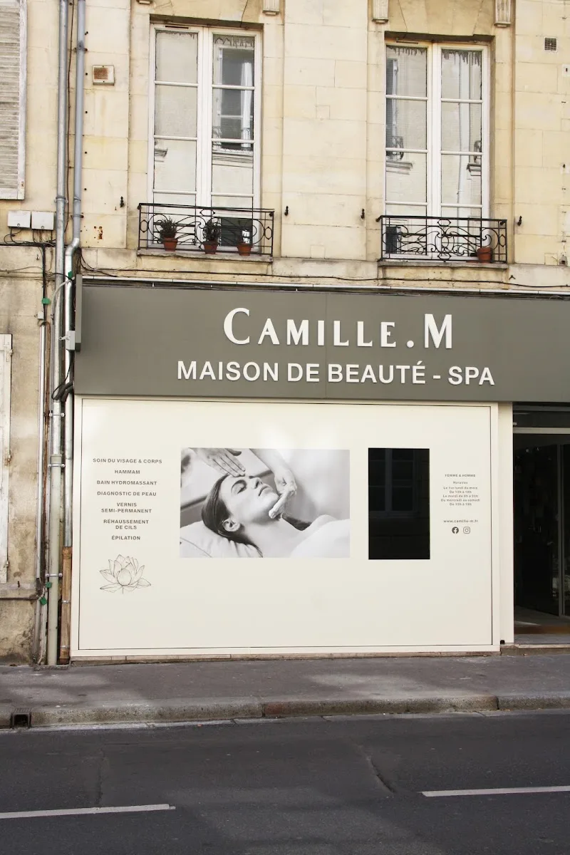 Camille.M Abbaye aux Hommes - Institut de Beauté & Massage Caen - Onglerie Caen - Photo de couverture - OneBooking