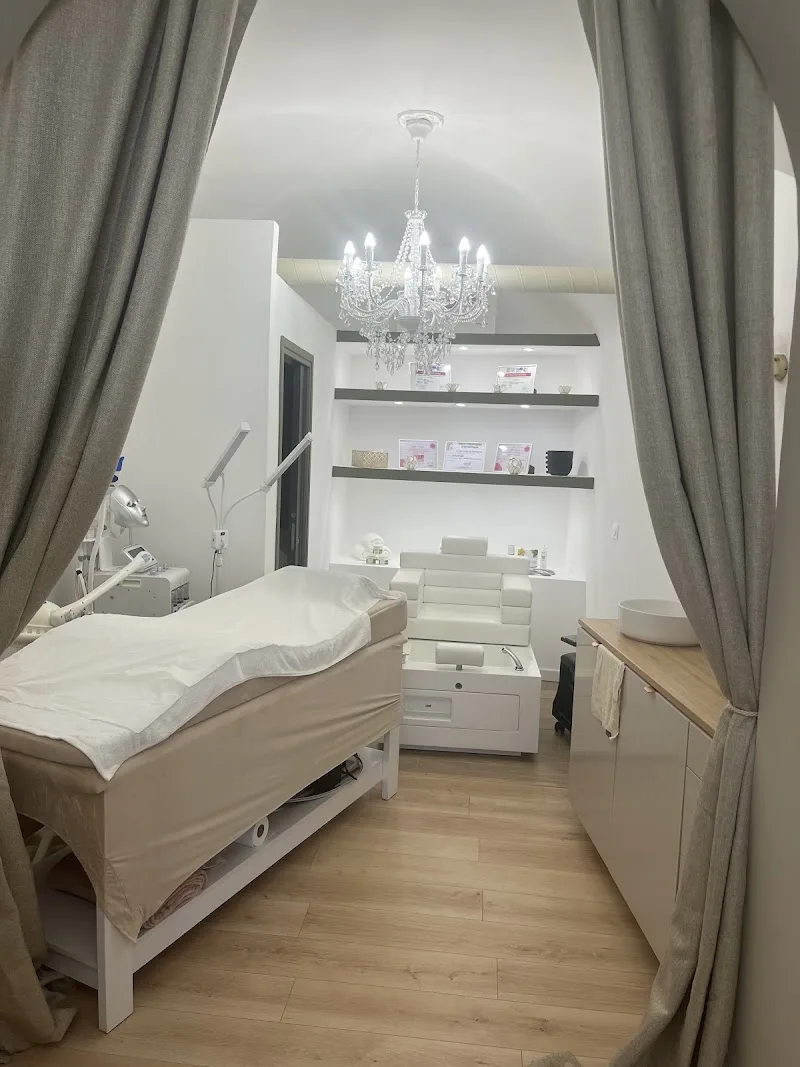 Lk Institut - Onglerie Bastia - Photo de couverture - OneBooking