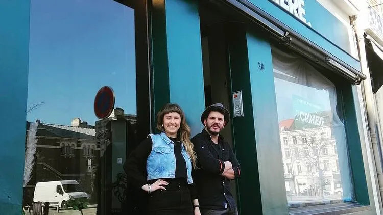 La crinière, coiffeur, coloriste