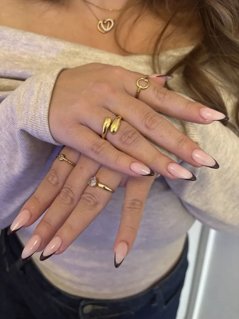LisaBeautyNails