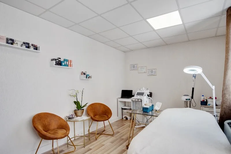 MAISON DE BEAUTÉ