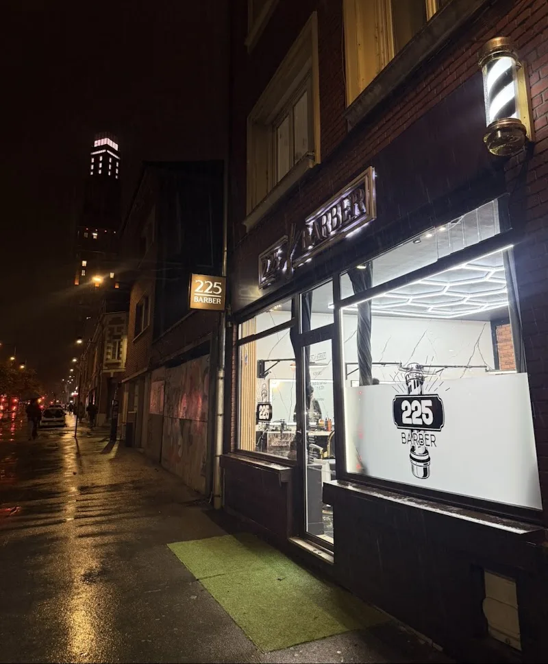 225 BARBER GARE