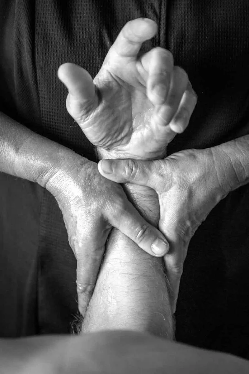 massage de pleine attention Muriel Bourgeois Armurier - Spa Besançon - Photo de couverture - OneBooking