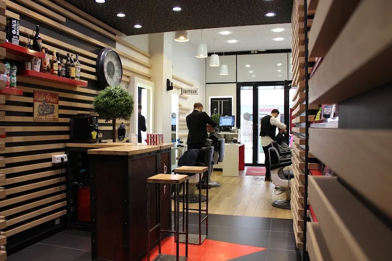 Maxime Homme - Coiffure Amiens - Photo de couverture - OneBooking