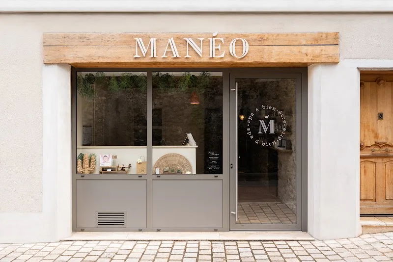 Manéo