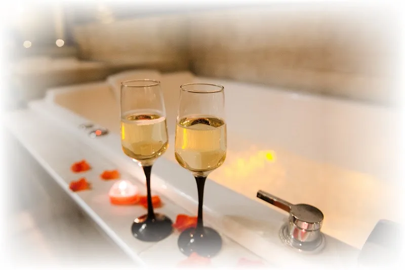La Suite Romantique avec Jacuzzi au Cœur de Perpignan