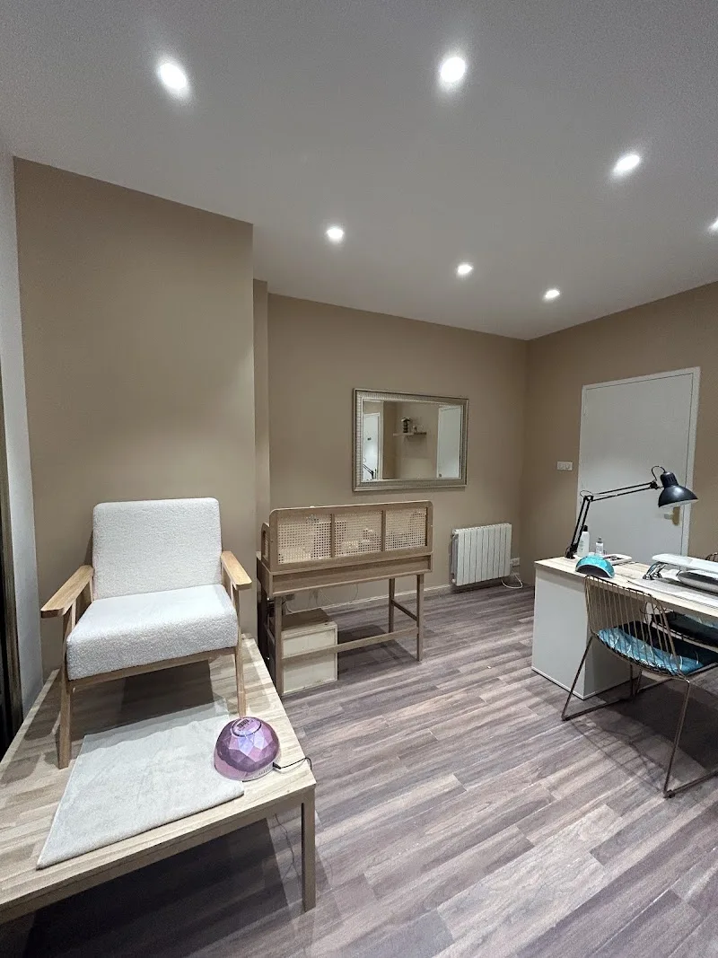 Maison Fallone - Onglerie Cannes - Photo de couverture - OneBooking