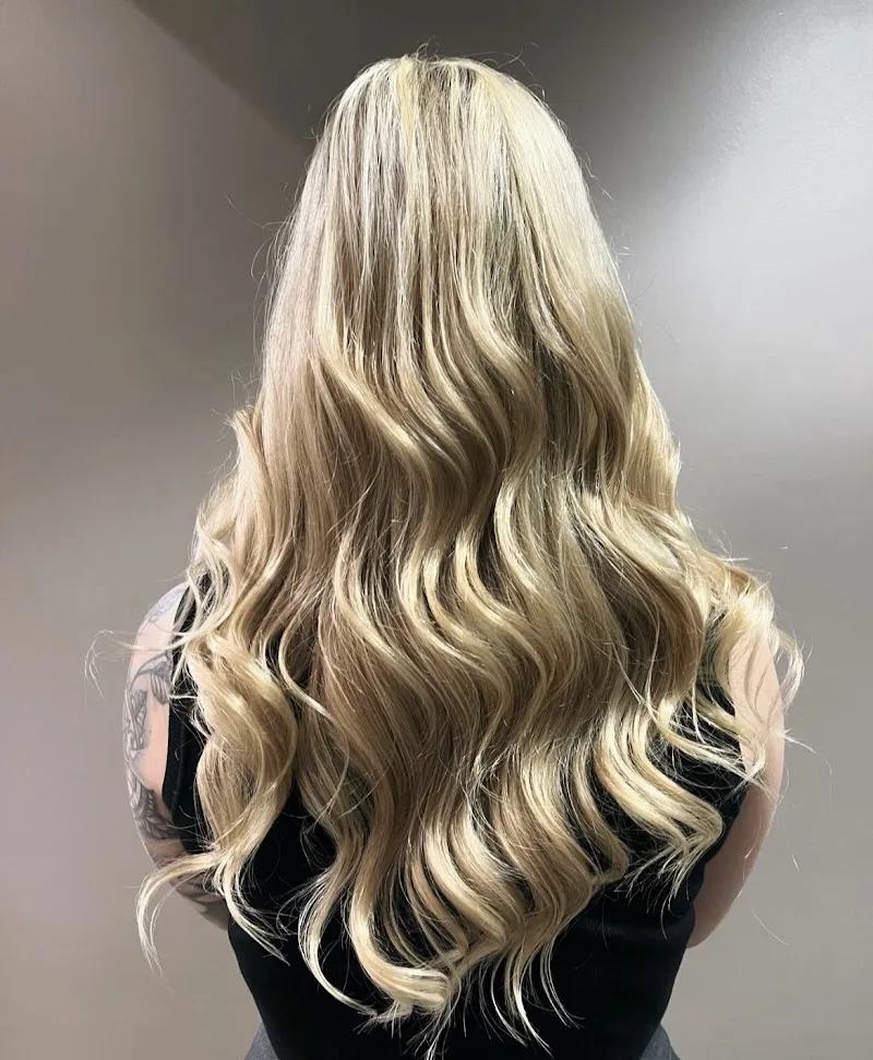 ERLLY - Coiffure Visagiste - Coiffure Angers - Photo de couverture - OneBooking