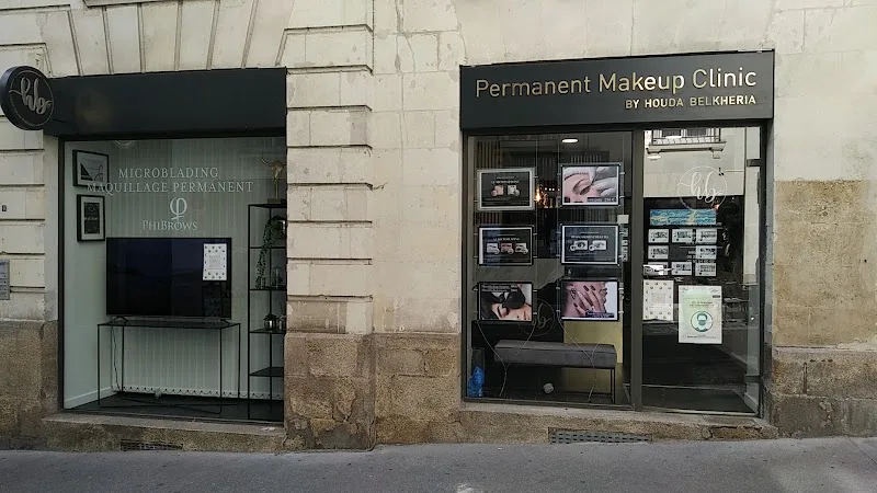 Permanent make up clinic - Sourcils & cils Nantes - Photo de couverture - OneBooking