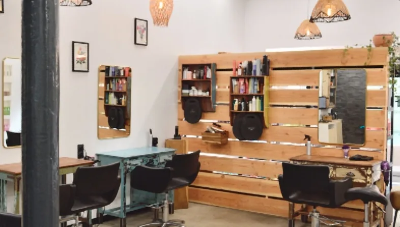 Salon l'Officine - Coiffeur Coloriste Bordeaux - Coiffure Bordeaux - Photo de couverture - OneBooking