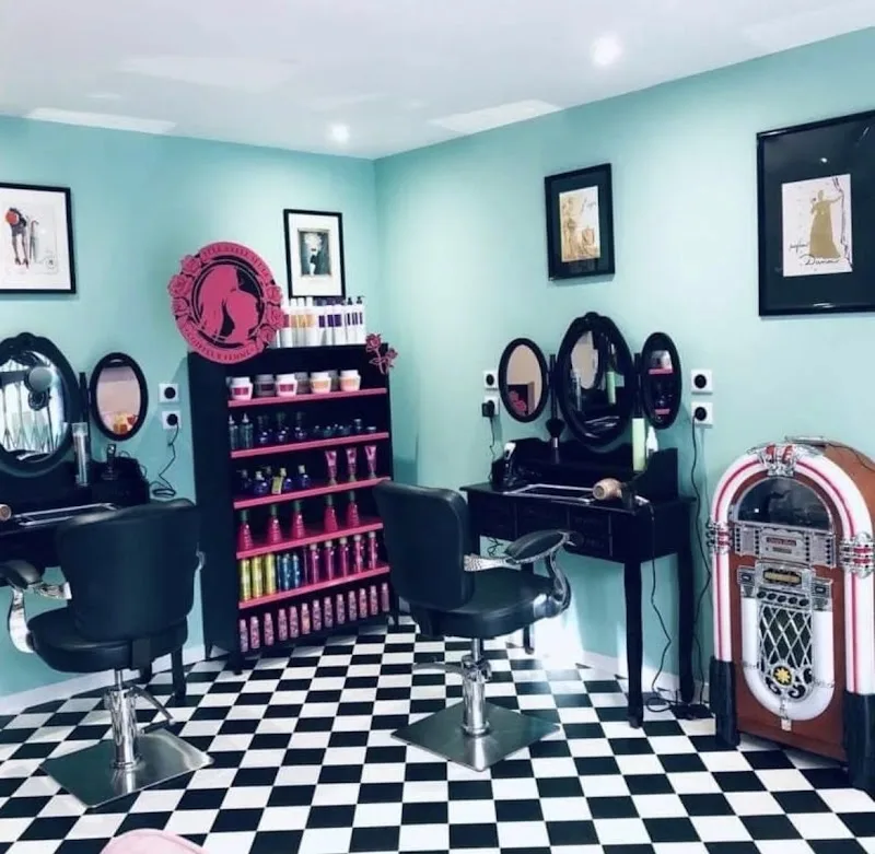 Instant Pour Elle - Onglerie Auxerre - Photo de couverture - OneBooking