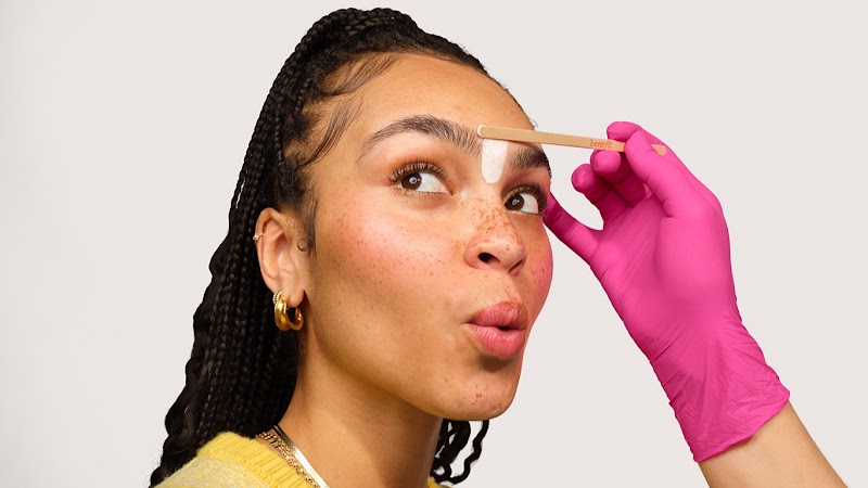 Benefit BrowBar Bar à Sourcils - Clermont Nacarat