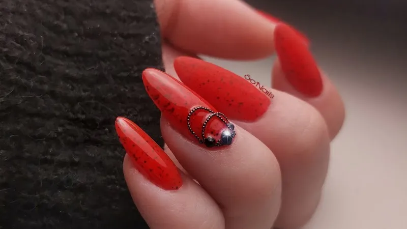 So'Nails styliste ongulaire, Réhaussement de cils - Onglerie Dijon - Photo de couverture - OneBooking