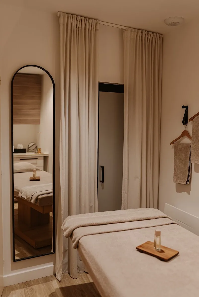 Boudoir des sens - Onglerie Bayonne - Photo de couverture - OneBooking