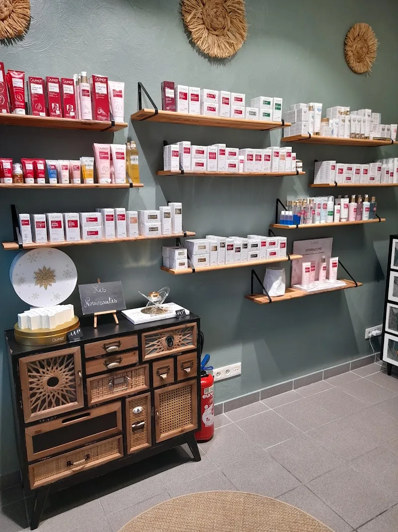 Absolue Beauté - Onglerie La Rochelle - Photo de couverture - OneBooking