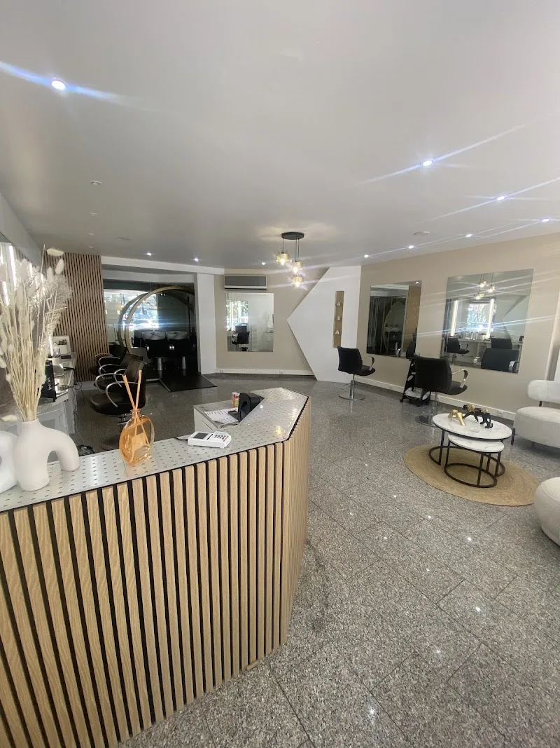 Sublime by S - Coiffure Fréjus - Photo de couverture - OneBooking