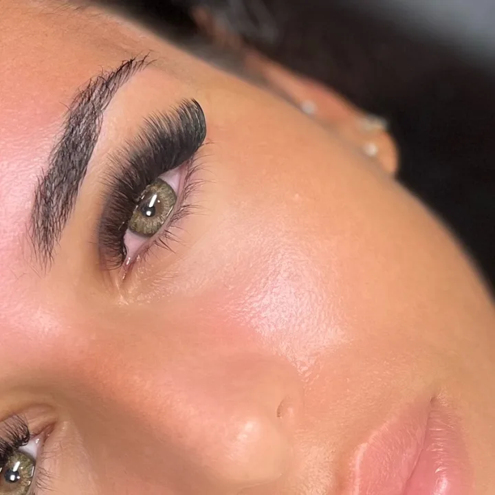 Lashes by Eve