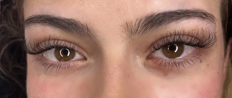 Sweet Lashes By Sarah - Sourcils & cils Rennes - Photo de couverture - OneBooking