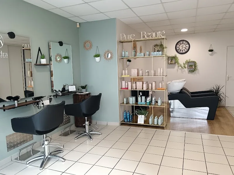 Tendance Coiffure Coloration Naturelle/Végétale KYDRA BOTANIQUE - HAIR SPA - Coiffure Reims - Photo de couverture - OneBooking