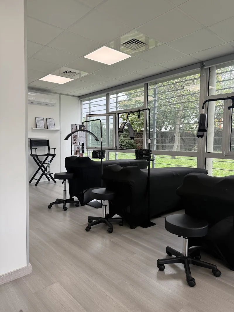 Beauté du Cil Academy - Sourcils & cils Toulouse - Photo de couverture - OneBooking