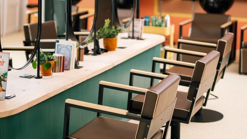 Le bassin des couleurs - Coiffeur Bordeaux - Coiffure Bordeaux - Photo de couverture - OneBooking