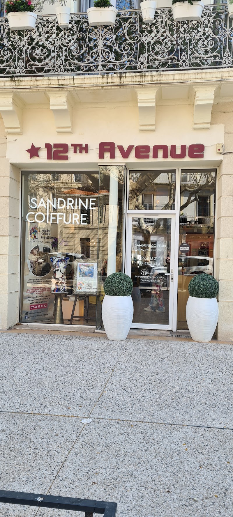 Sandrine Coiffure - 12th Avenue