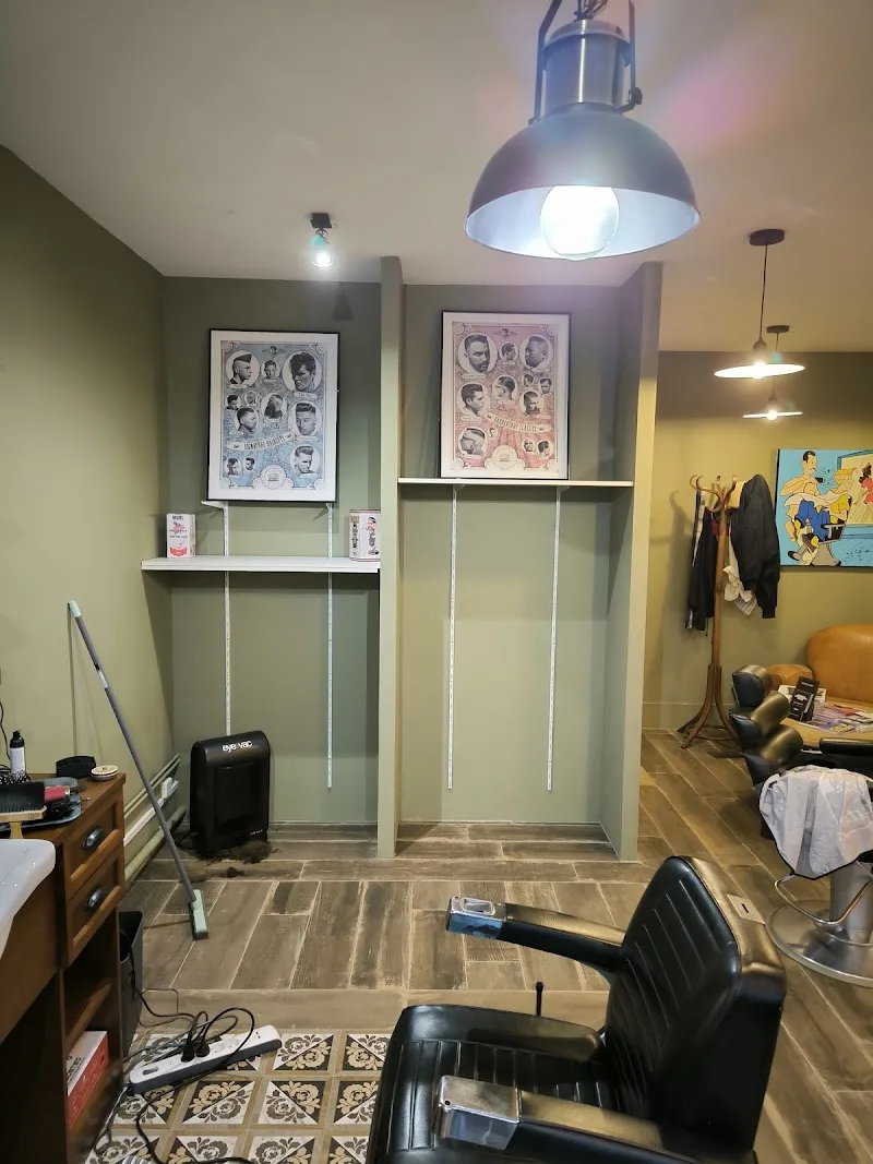 Les Salopards - Barbier Le Havre - Photo de couverture - OneBooking