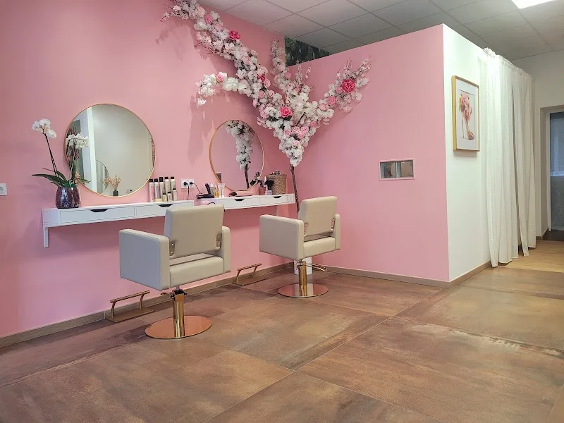 Miss Pauline | Coiffeur & Headspa