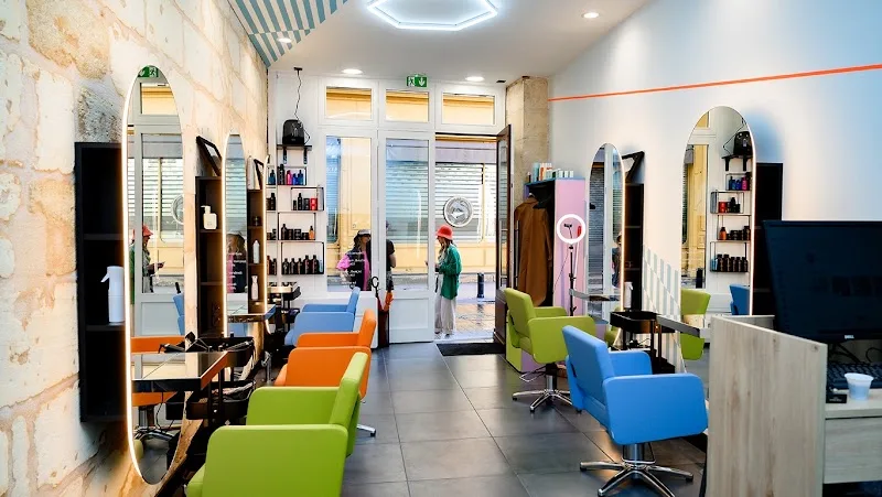 Le Chalet - Coiffeur Bordeaux - Coiffure Bordeaux - Photo de couverture - OneBooking
