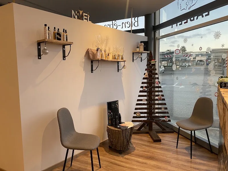Labelty - Onglerie Perpignan - Photo de couverture - OneBooking