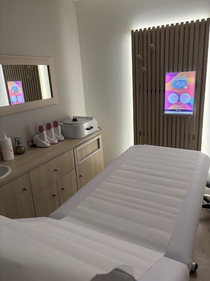 Carlance - Sourcils & cils Lyon - Photo de couverture - OneBooking