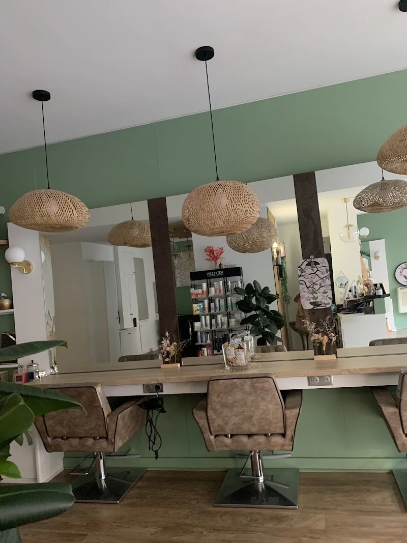 Coiffure de So-he - Coiffure Nancy - Photo de couverture - OneBooking