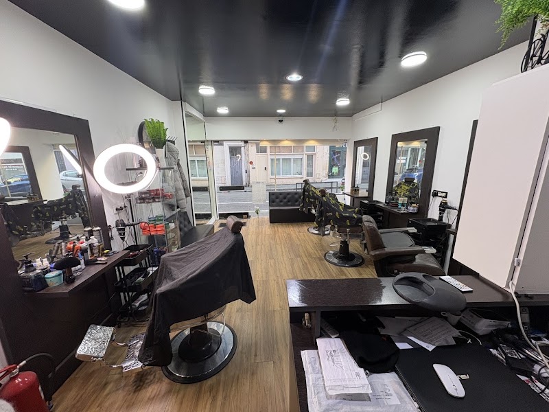 Am barber shop49