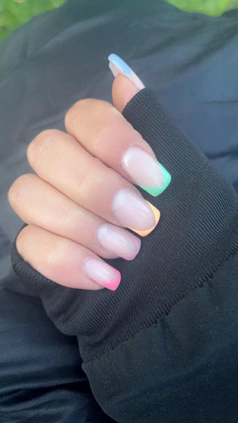 LC Nails Studio - Onglerie Grenoble - Photo de couverture - OneBooking