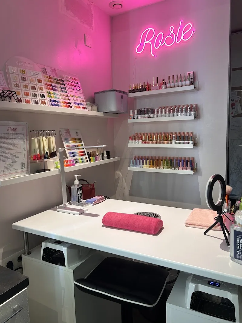 Rosie Nails - Onglerie Toulouse - Photo de couverture - OneBooking