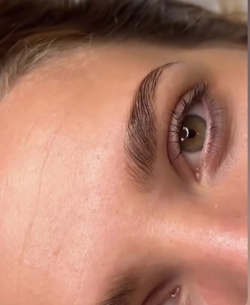 Bliss cosmetic tattoo - Sourcils & cils Dijon - Photo de couverture - OneBooking