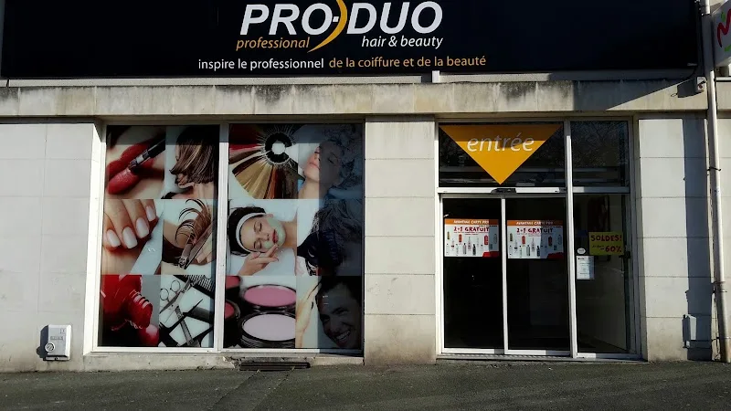 Pro-Duo Angers France - Maquillage Angers - Photo de couverture - OneBooking