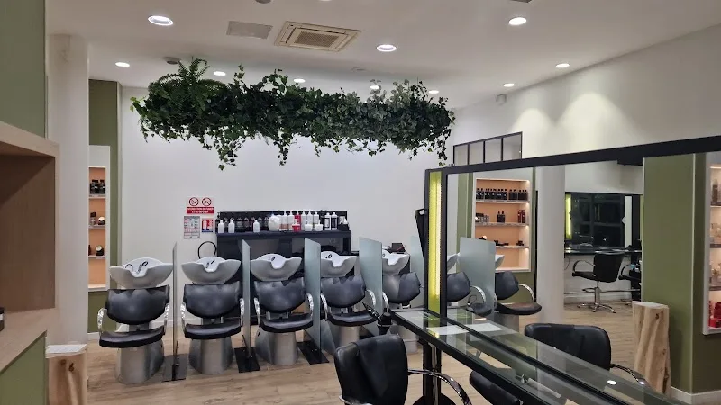 LOOK'S - Les salons de coiffure - Brest - SANS RDV - Non stop 6J/7