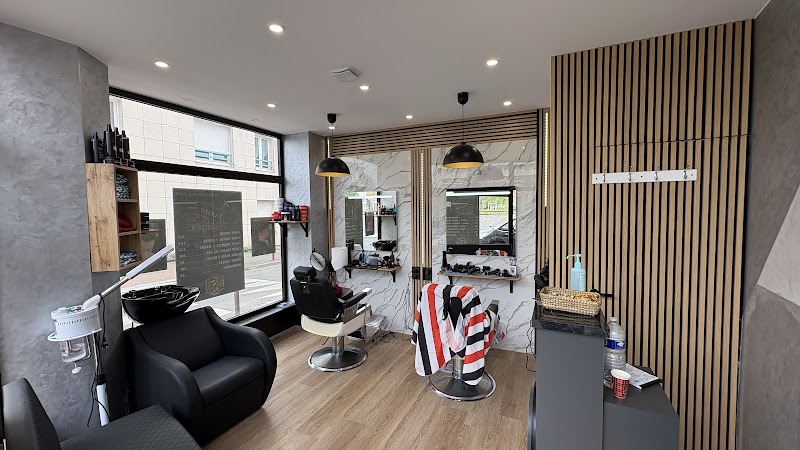 BARBER SHOP ROYAL