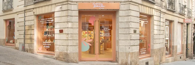 La Belle Boucle Nantes - Boutique et salon de coiffure cheveux bouclés, ondulés, frisés, crépus