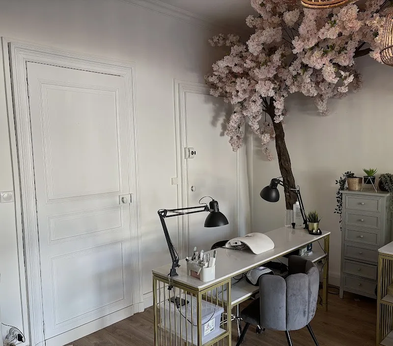 MeliNails Nantes - Onglerie Nantes - Photo de couverture - OneBooking